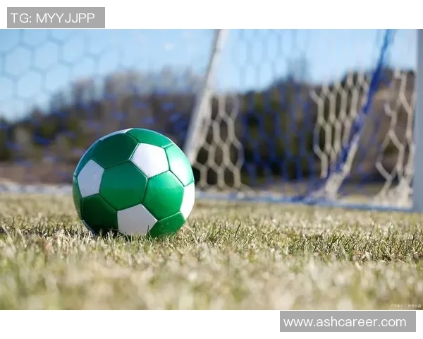 围绕足球地表最强球星展开全面解析其辉煌成就与未来发展方向 围绕足球地表最强球星展开全面解析其辉煌成就与未来发展方向